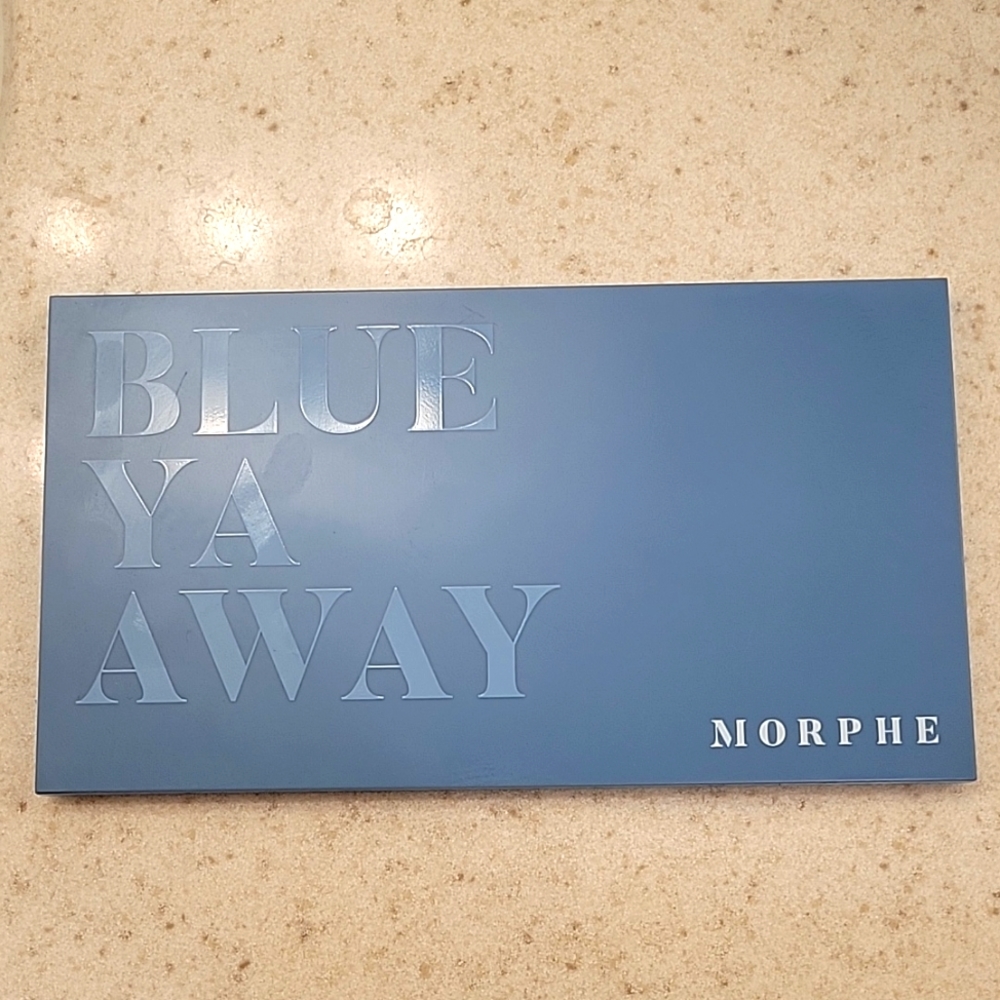 Morphe Blue Ya Away
